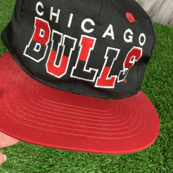 Vintage 90s Chicago Bulls Snapback Cap Hat - Picture 3 of 9